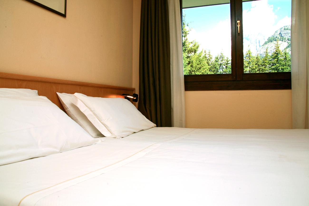 Hotel Les Jumeaux Courmayeur Exterior photo