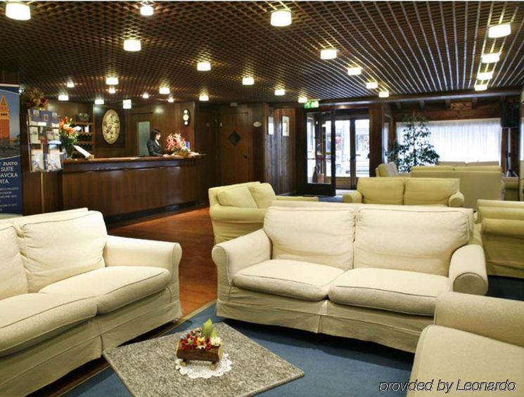 Hotel Les Jumeaux Courmayeur Exterior photo