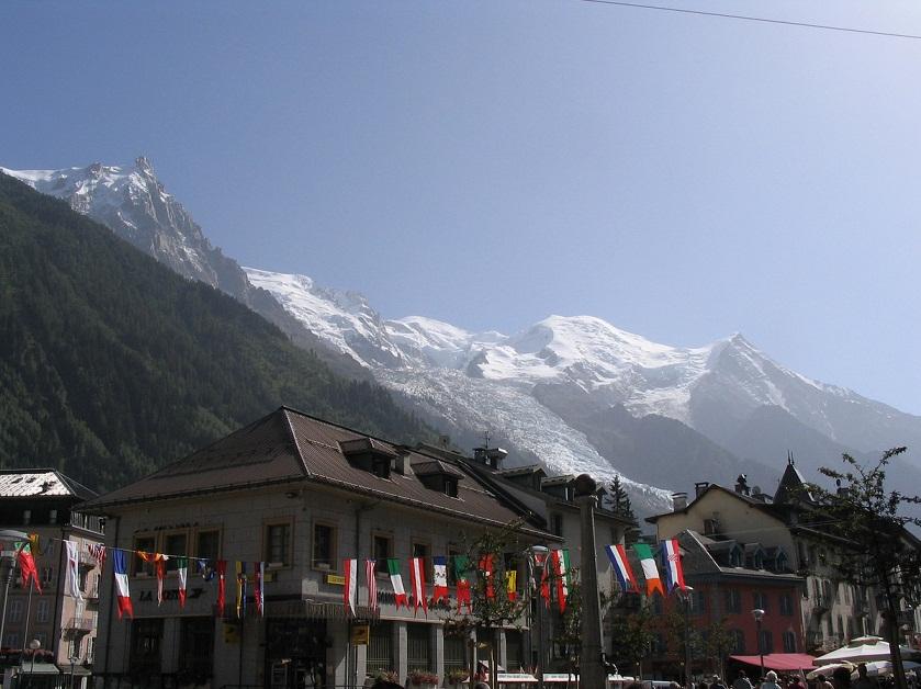 Hotel Les Jumeaux Courmayeur Exterior photo